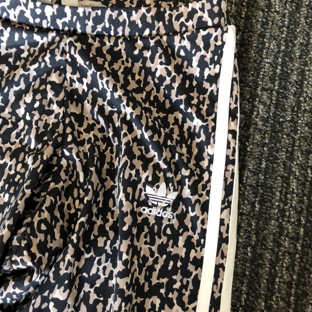 Adidas leggings - Picture 2 of 3